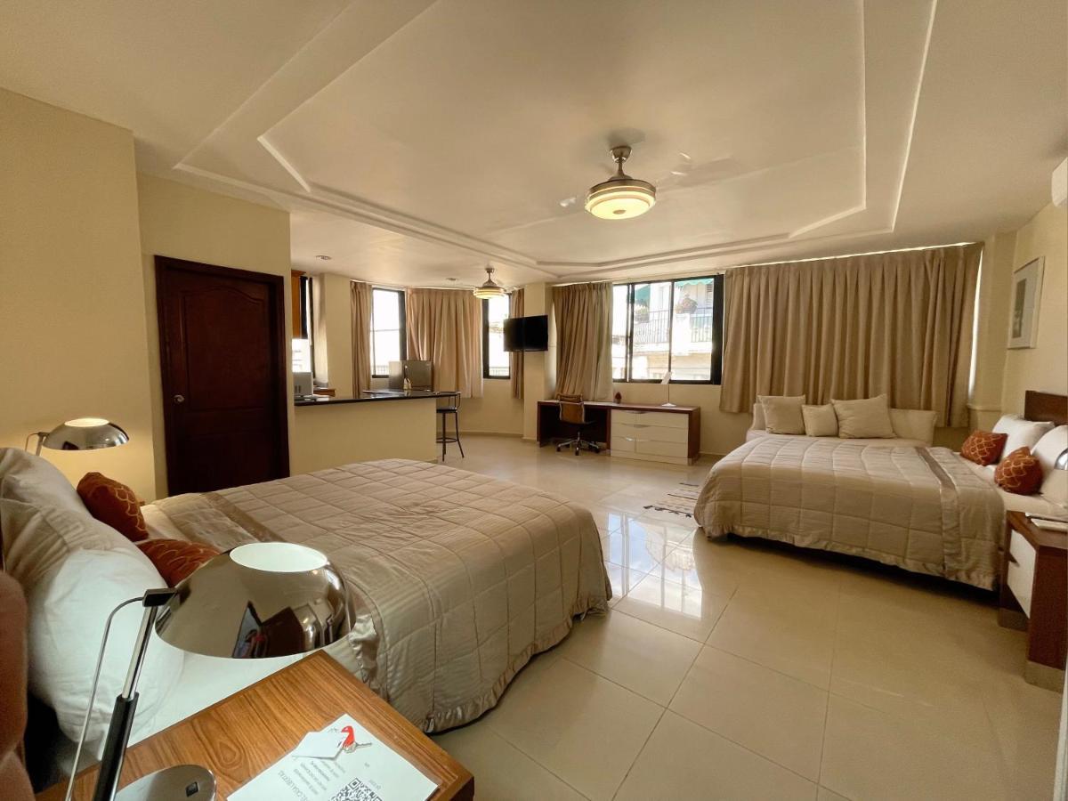 Hotel Libertad At Historic Main Street Санто-Доминго Экстерьер фото